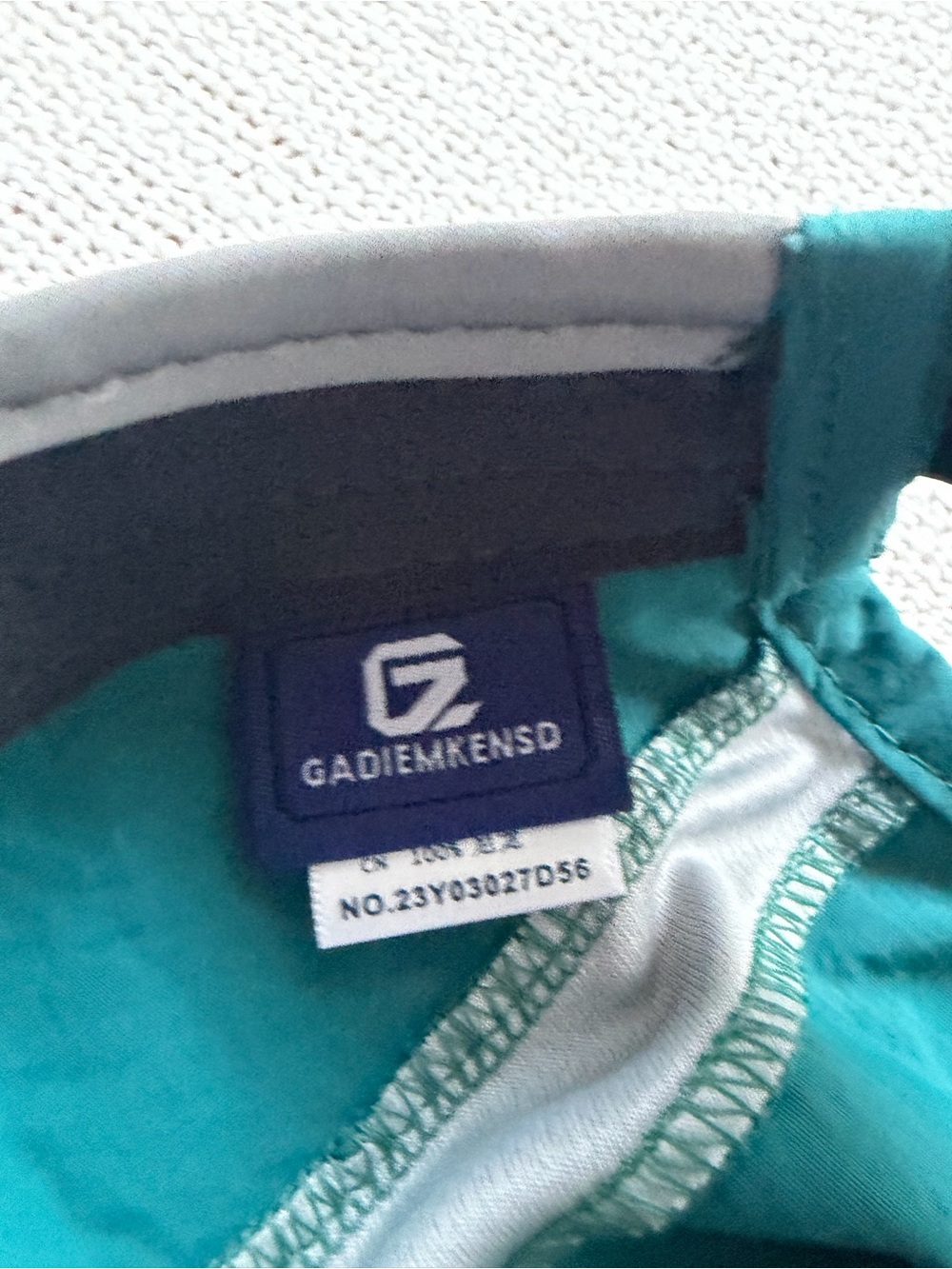 Reflective Folding Outdoor Cap UPF 50+ - Picture 3 of 6